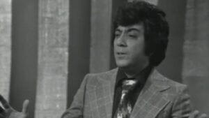 ویدئوی اجرای آهنگ كی خوابیده كی بیدار گلپا